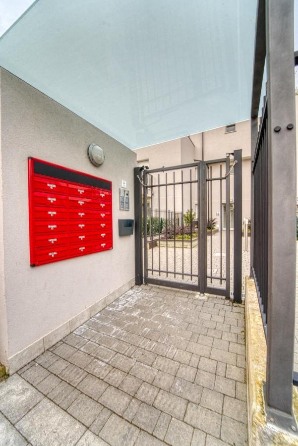 Caseospitali - Casa Azzurra, Incantevole Bilocale Con Giardino Cernusco Sul Naviglio Exterior photo